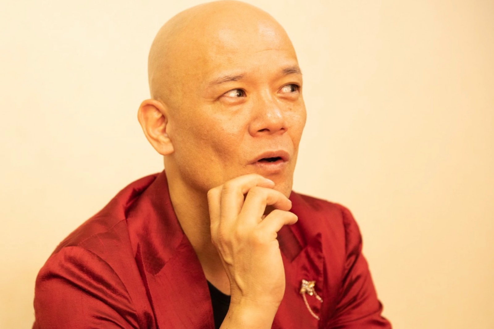 伝わる言葉を考えながら語る鴨頭嘉人
